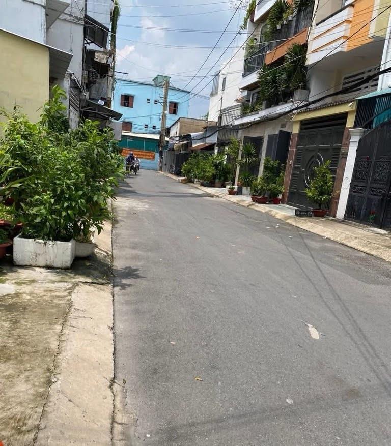 Bán nhà Gò Vấp, hẻm xe hơi Quang Trung, gần Vincom,  40M², 5 tỷ TL